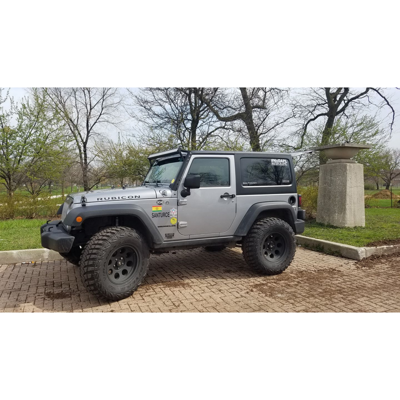Quadratec 2.5” Coil Spring Suspension Kit with FOX IFP Mono-Tube Shocks for 07-18 Jeep Wrangler JK